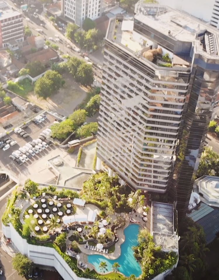 Aerial shot dari JW Marriott Hotel Surabaya